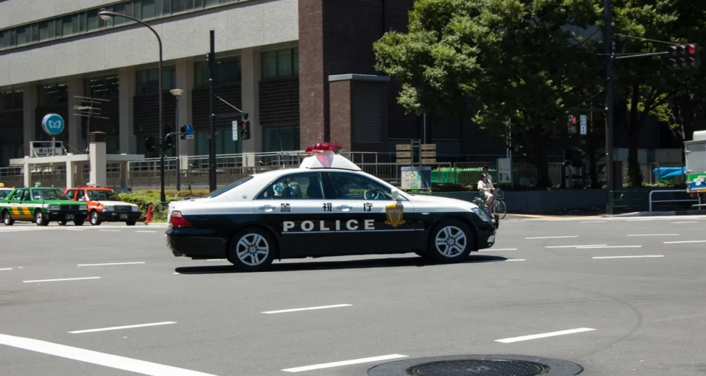 police-cars-in-japan